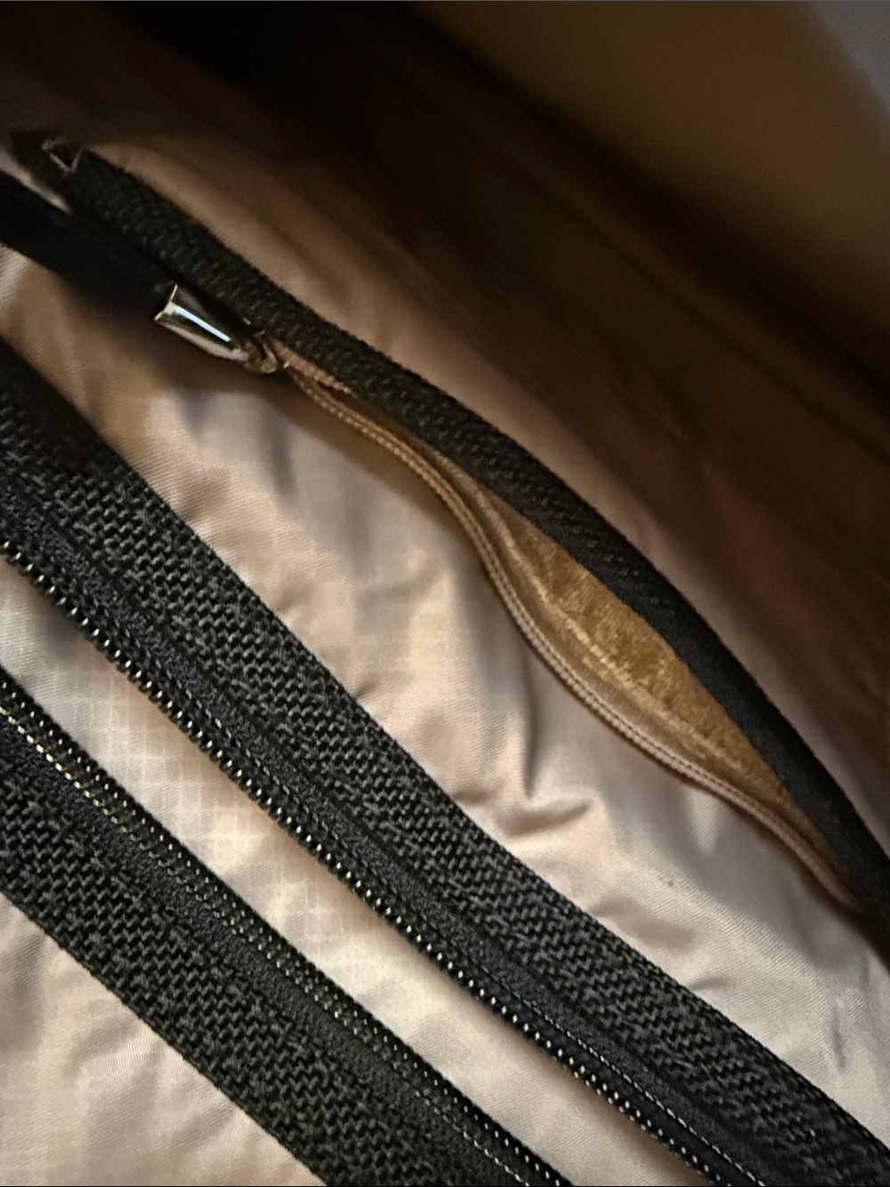 Tumi Georgetown
Prospect Briefcase (Style 73226D) - Picture 10 of 16
